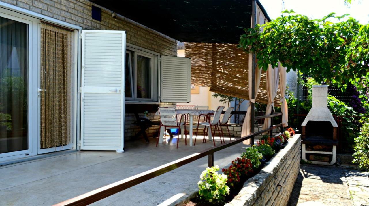 Holiday Home Gveric Vodice Zewnętrze zdjęcie